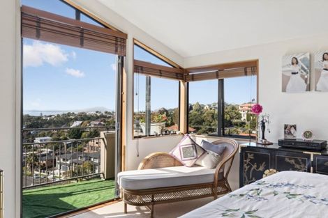 Photo of property in 180 Browns Bay Road, Murrays Bay, Auckland, 0630