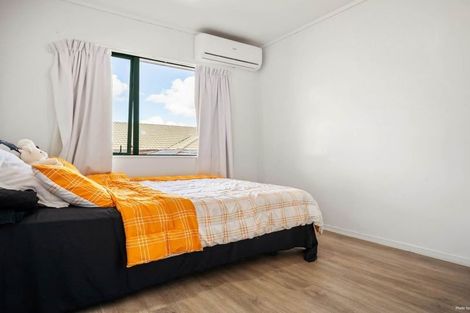 Photo of property in 28 Wai Iti Place, Clendon Park, Auckland, 2103