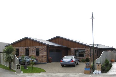 Photo of property in 13 Scott Place, Havelock North, 4130