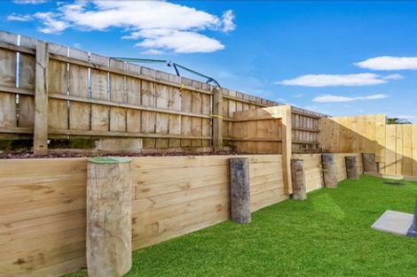 Photo of property in 15/116 Colwill Road, Massey, Auckland, 0614