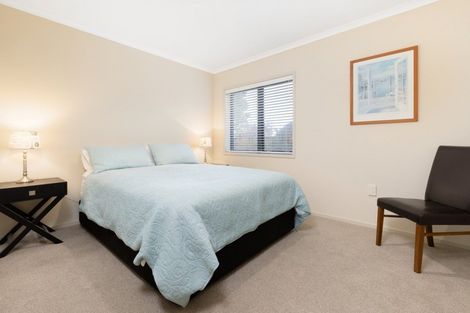 Photo of property in 1 Madeira Close, Papamoa Beach, Papamoa, 3118