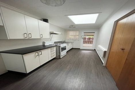 Photo of property in 30f2- Whitley Avenue, Ebdentown, Upper Hutt, 5018