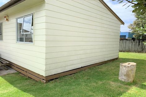 Photo of property in 2/33 O'donn Avenue, Beach Haven, Auckland, 0626