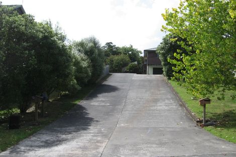 Photo of property in 6 Oystergrove Road, West Harbour, Auckland, 0618