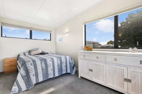 Photo of property in 47 Great South Road, Papakura, 2110