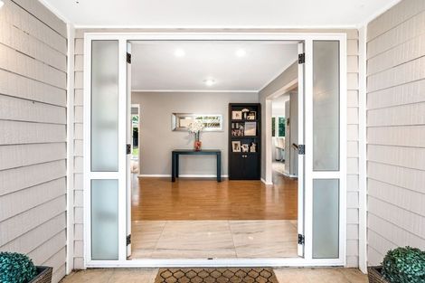 Photo of property in 36 Hartley Terrace, Massey, Auckland, 0614