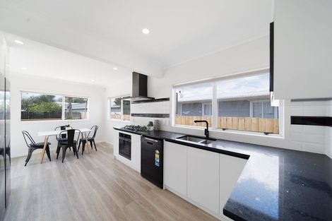 Photo of property in 1/27 Halsey Road, Manurewa, Auckland, 2102