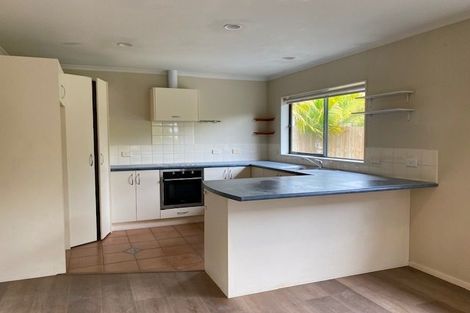 Photo of property in 31 Armoy Drive, East Tamaki, Auckland, 2016