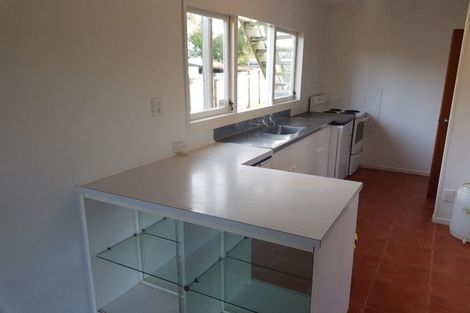 Photo of property in 42 Durham Street, Te Atatu Peninsula, Auckland, 0610