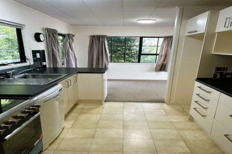 Photo of property in 69 Santiago Crescent, Unsworth Heights, Auckland, 0632