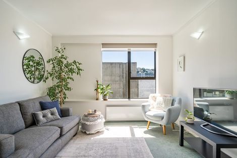 Photo of property in Hobson Court Flats, 64/70u Hobson Street, Thorndon, Wellington, 6011