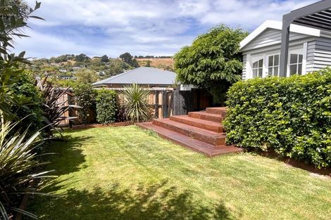 Photo of property in 2 Roscoe Street, Saint Martins, Christchurch, 8022