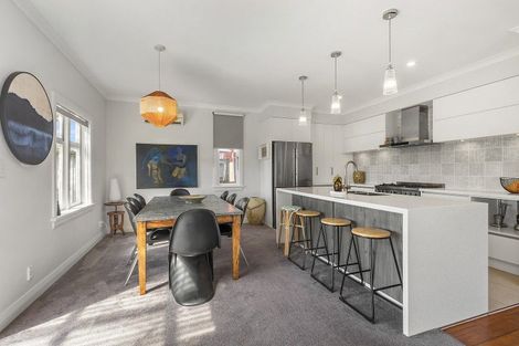 Photo of property in 3 Endeavour Street, Lyall Bay, Wellington, 6022