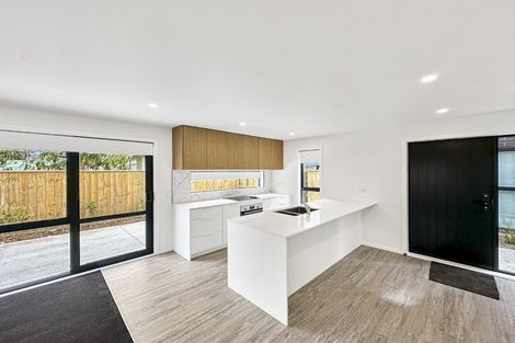 Photo of property in 2/27a Wilford Street, Wallaceville, Upper Hutt, 5018