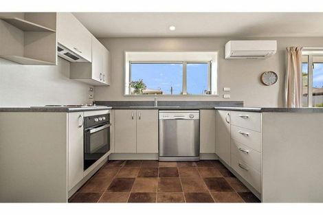 Photo of property in 402a Yaldhurst Road, Russley, Christchurch, 8042