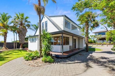Photo of property in 338 Papamoa Beach Road, Papamoa Beach, Papamoa, 3118