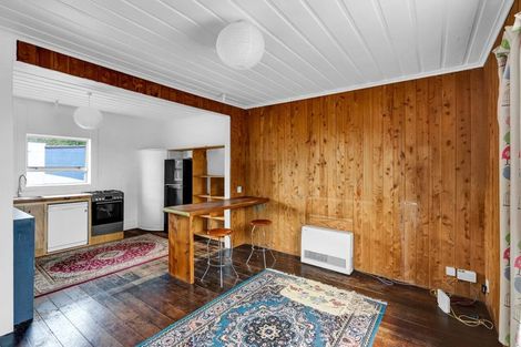 Photo of property in 96 Bridge Street, Eltham, 4322