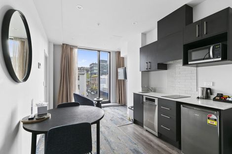 Photo of property in 4/66 Neil Avenue, Te Atatu Peninsula, Auckland, 0610