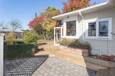 Photo of property in 12 Mayfield Avenue, Mairehau, Christchurch, 8013