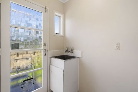Photo of property in 3/68 Lake Road, Narrow Neck, Auckland, 0624