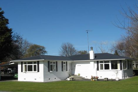 Photo of property in 10 Wood Street, Greytown, 5712