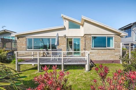Photo of property in 91 Manly Street, Paraparaumu Beach, Paraparaumu, 5032