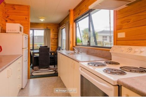 Photo of property in 42a Rimu Street, New Lynn, Auckland, 0600