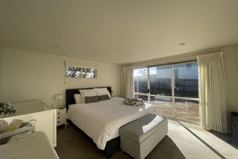 Photo of property in 83 Te Wharau Drive, Greenhithe, Auckland, 0632