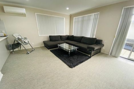 Photo of property in 94 Flat Bush School Road, Flat Bush, Auckland, 2019