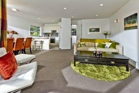 Photo of property in 26/15 Bush Lane, Northcote Point, Auckland, 0627