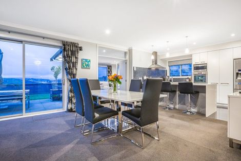 Photo of property in 10 Wangapeka Way, Aotea, Porirua, 5024