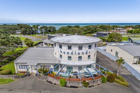 Photo of property in Headlands Opunake, 32 Fox Street, Opunake, 4616