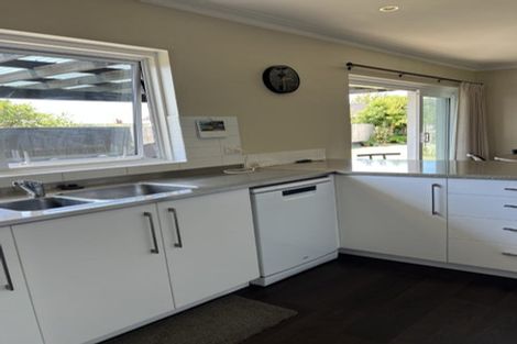 Photo of property in 19 Linklater Avenue, Bellevue, Tauranga, 3110