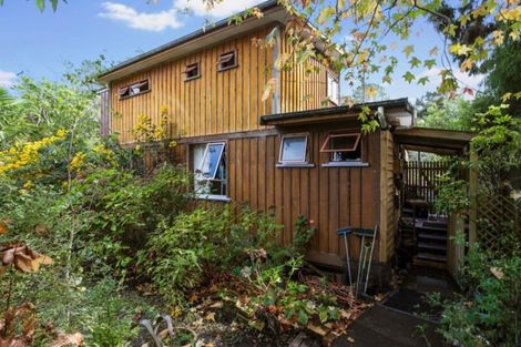 Photo of property in 29 Onedin Place, Titirangi, Auckland, 0604