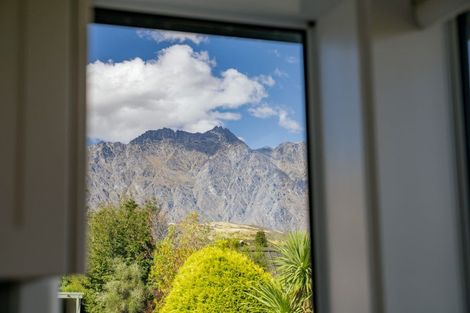Photo of property in 696 Peninsula Road, Kelvin Heights, Queenstown, 9300