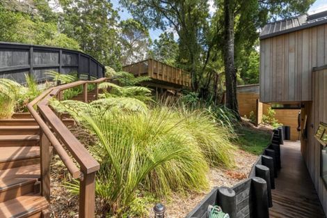 Photo of property in 64 Otitori Bay Road, Titirangi, Auckland, 0604