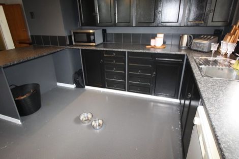 Photo of property in 10 Fairs Road, Milson, Palmerston North, 4414