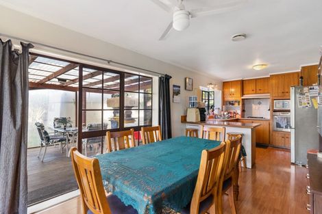 Photo of property in 2 Septimus Place, Henderson, Auckland, 0612