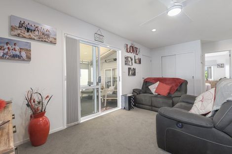 Photo of property in 214/11 Kamahi Crescent, Papamoa Beach, Papamoa, 3118