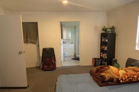 Photo of property in 15 Lizzie Lane, Clover Park, Auckland, 2019