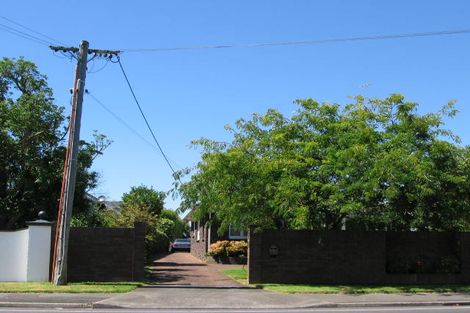Photo of property in 2/58 Shakespeare Road, Milford, Auckland, 0620