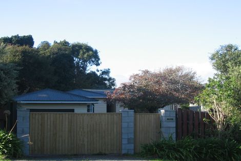 Photo of property in 37 Martin Road, Paraparaumu Beach, Paraparaumu, 5032