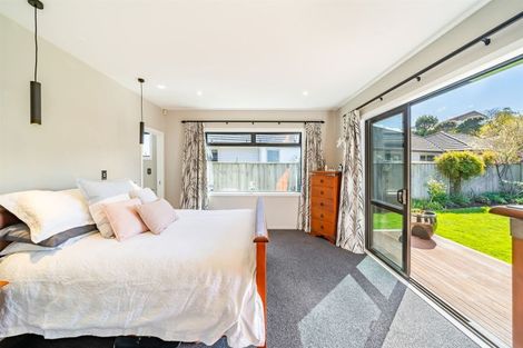 Photo of property in 14 Resolution Drive, Whitby, Porirua, 5024