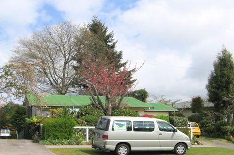 Photo of property in 27 Sunset Street, Hilltop, Taupo, 3330