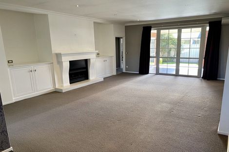 Photo of property in 2 Robertson Court, Cromwell, 9310