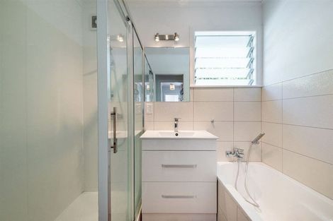 Photo of property in 22 O'halloran Road, Howick, Auckland, 2014