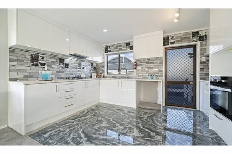 Photo of property in 1/26 Tamworth Close, Manurewa, Auckland, 2102