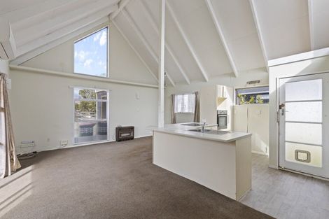 Photo of property in 9a Brierley Place, Marfell, New Plymouth, 4310