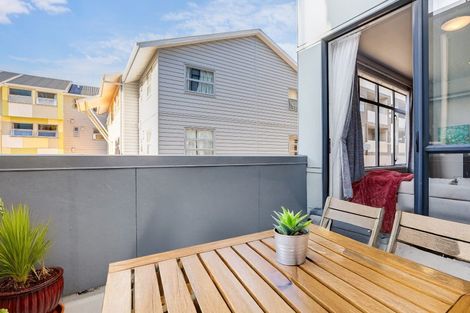 Photo of property in 2/27 Drummond Street, Mount Cook, Wellington, 6021
