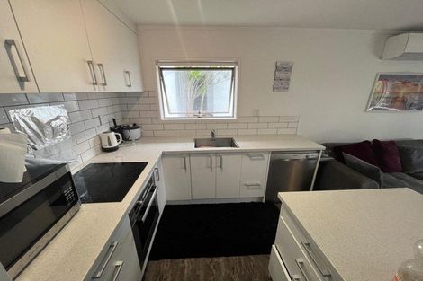 Photo of property in 56 Te Atatu Road, Te Atatu South, Auckland, 0610